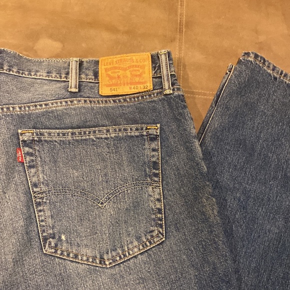 Mens Levi’s 541 Jeans Distressed Straight 40 40x32 - Picture 2 of 7